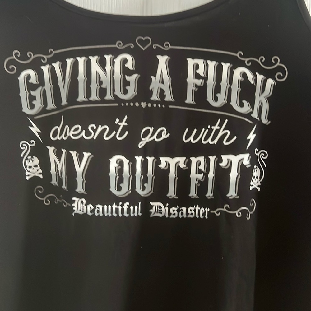 Beautiful Disaster scoop neck tank top SIZE XL NEVER WORN NWT